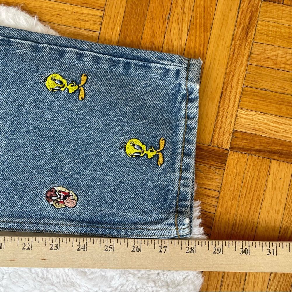RARE Tommy Jeans x Looney Tunes Embroidered High Rise Jeans - Size 25/32 - Picture 14 of 16